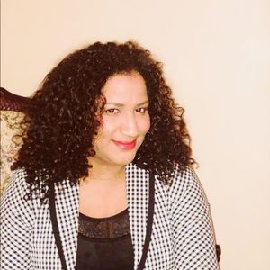 Meet your Posher, Ana